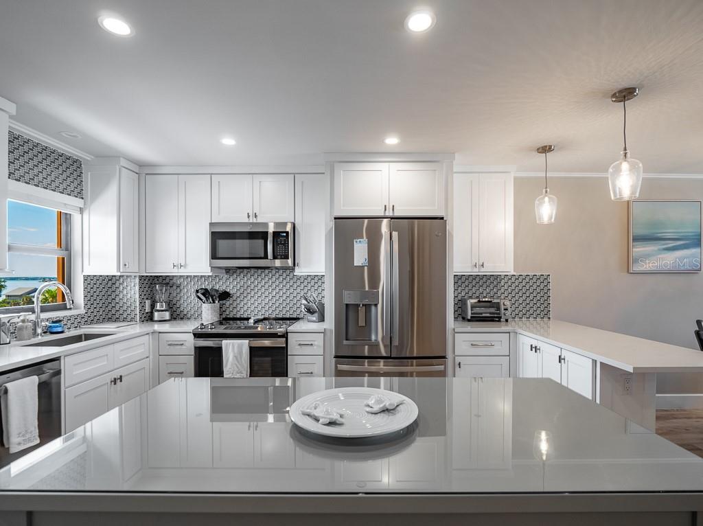 1270 GULF BOULEVARD UNIT 603, CLEARWATER, FL — photo 4 of 30