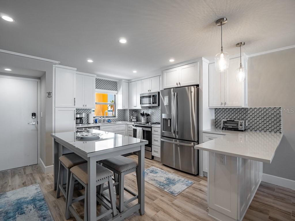 1270 GULF BOULEVARD UNIT 603, CLEARWATER, FL — photo 5 of 30