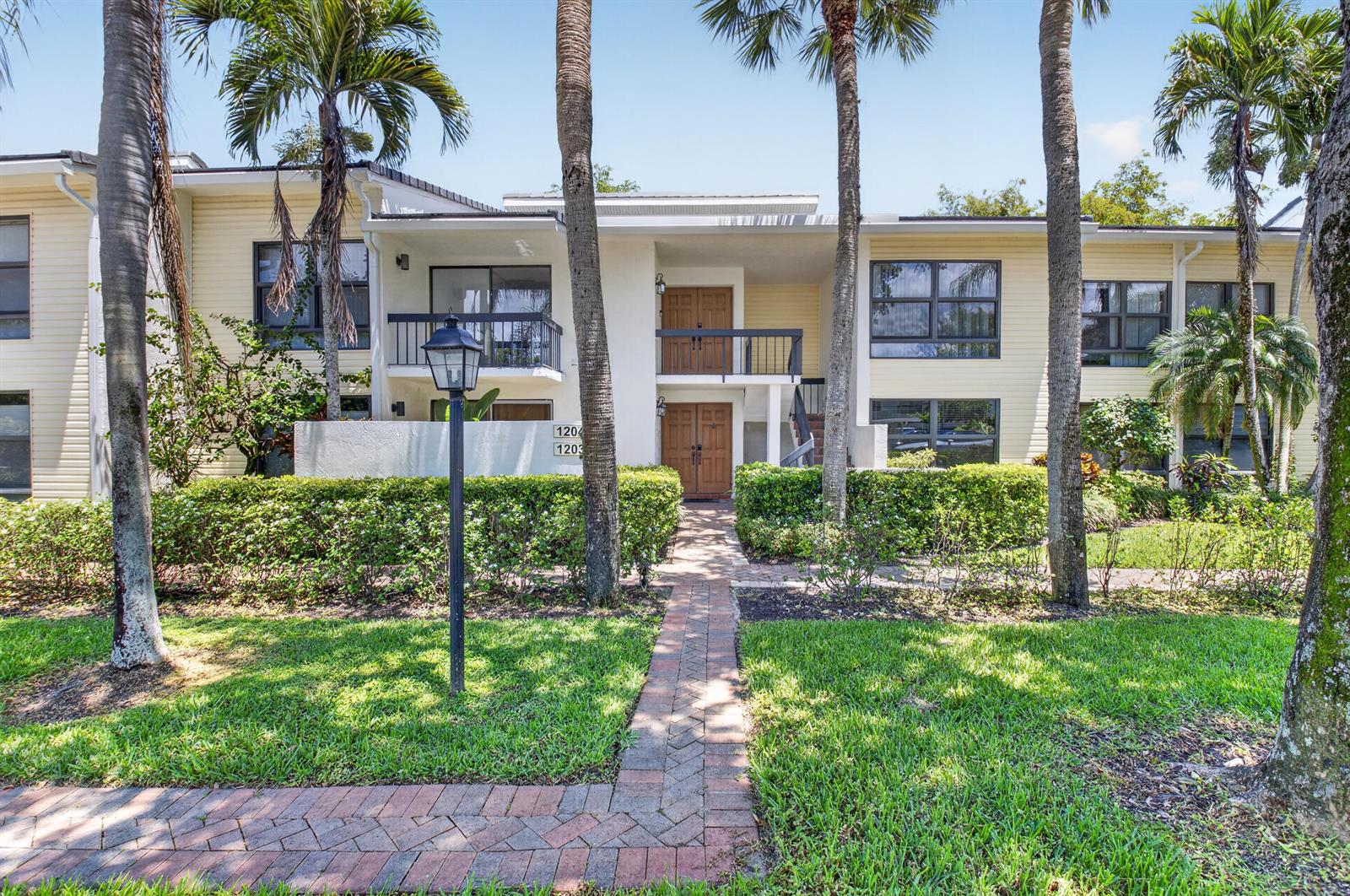 6760 Willow Wood Drive # 1204, Boca Raton FL 33434