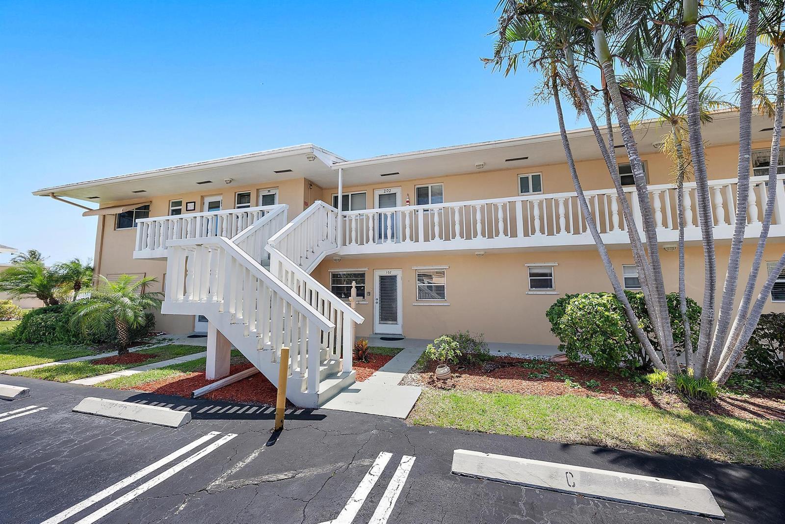 2164 NE 1st Way # 102, Boynton Beach FL 33435