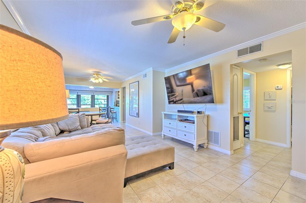 1008 APOLLO BEACH BOULEVARD UNIT 201, APOLLO BEACH, FL — photo 5 of 30