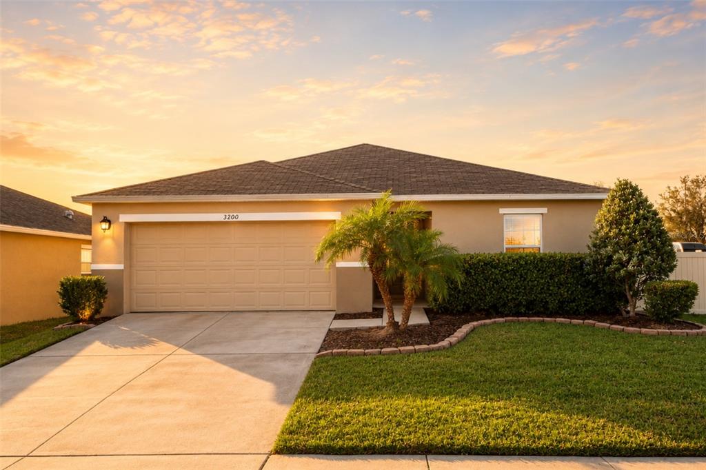 3200 CASA DEL REY AVENUE