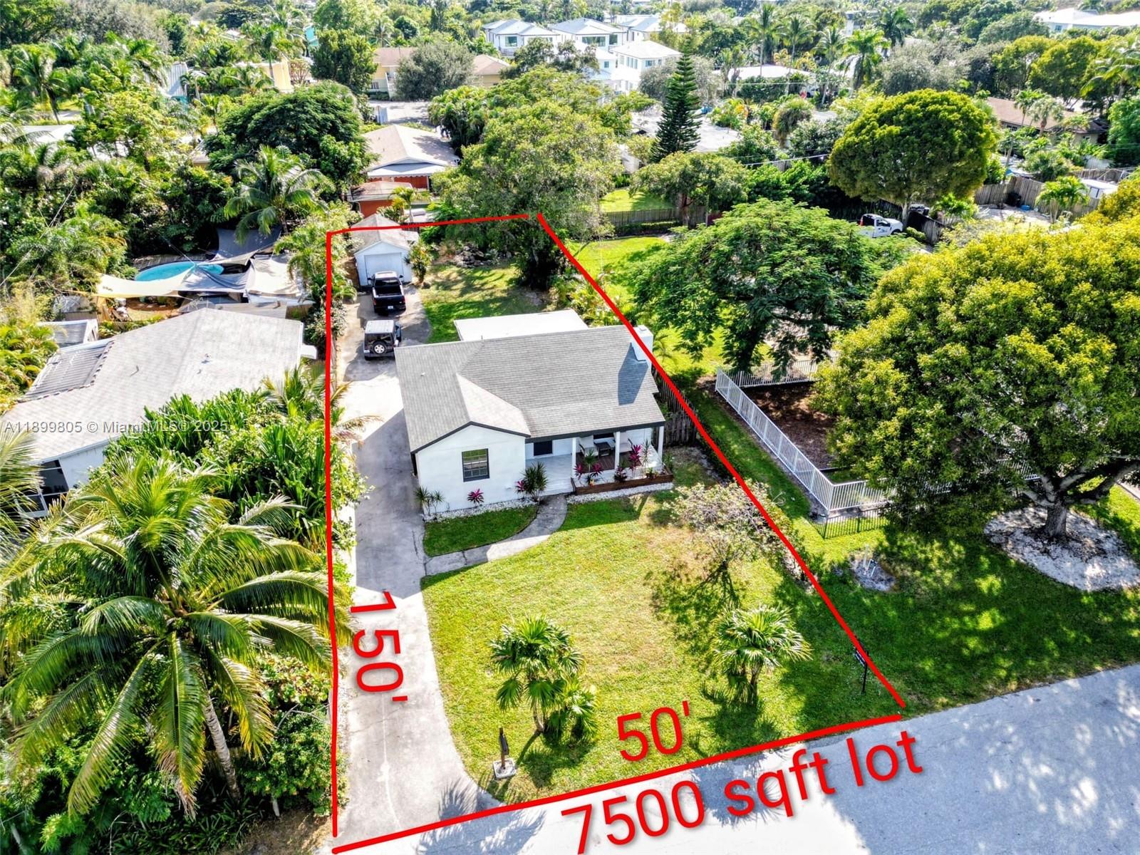 246 NE 13th St, Delray Beach FL 33444