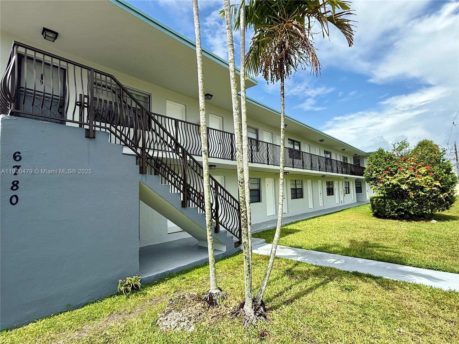 6780 SW 44th St # 8, Miami FL 33155
