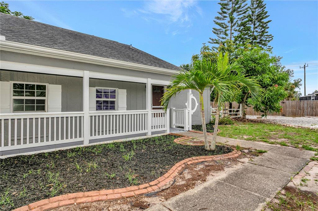 5680 25TH STREET CIRCLE E, BRADENTON, FL — photo 3 of 23