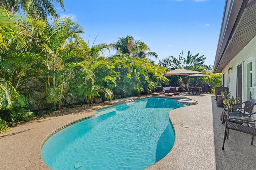 13461 DEL PRADO DRIVE S, LARGO, FL — photo 2 of 30