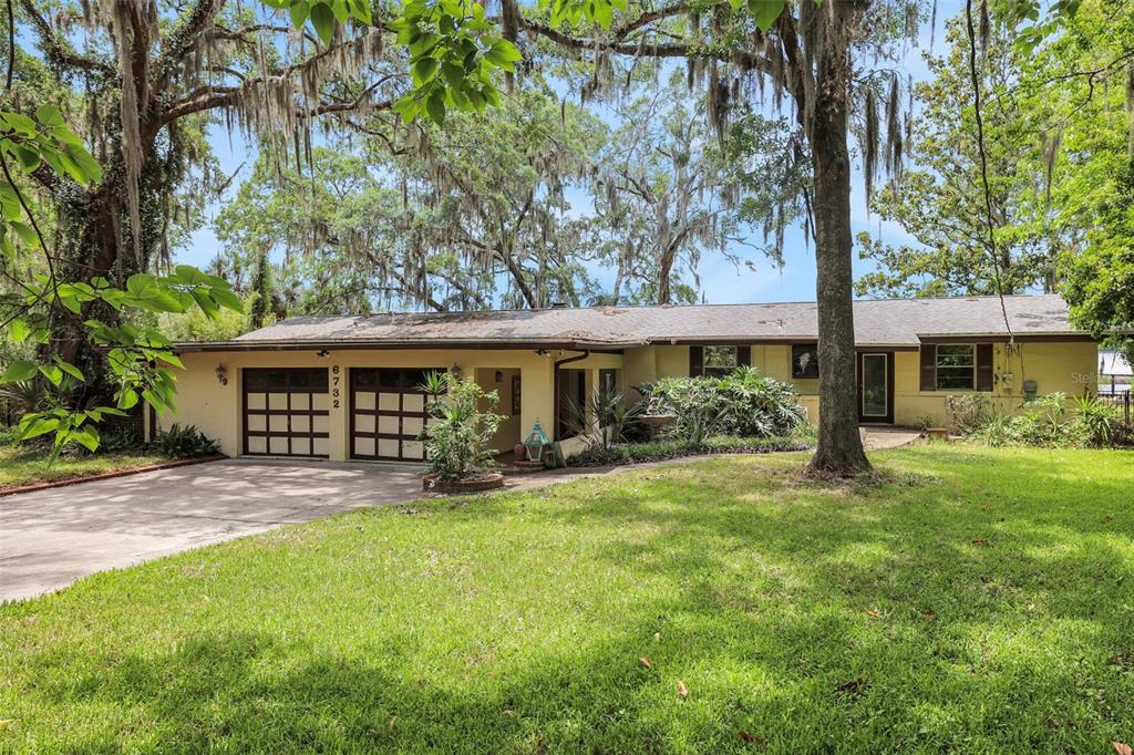 6732 OAKWOOD DRIVE