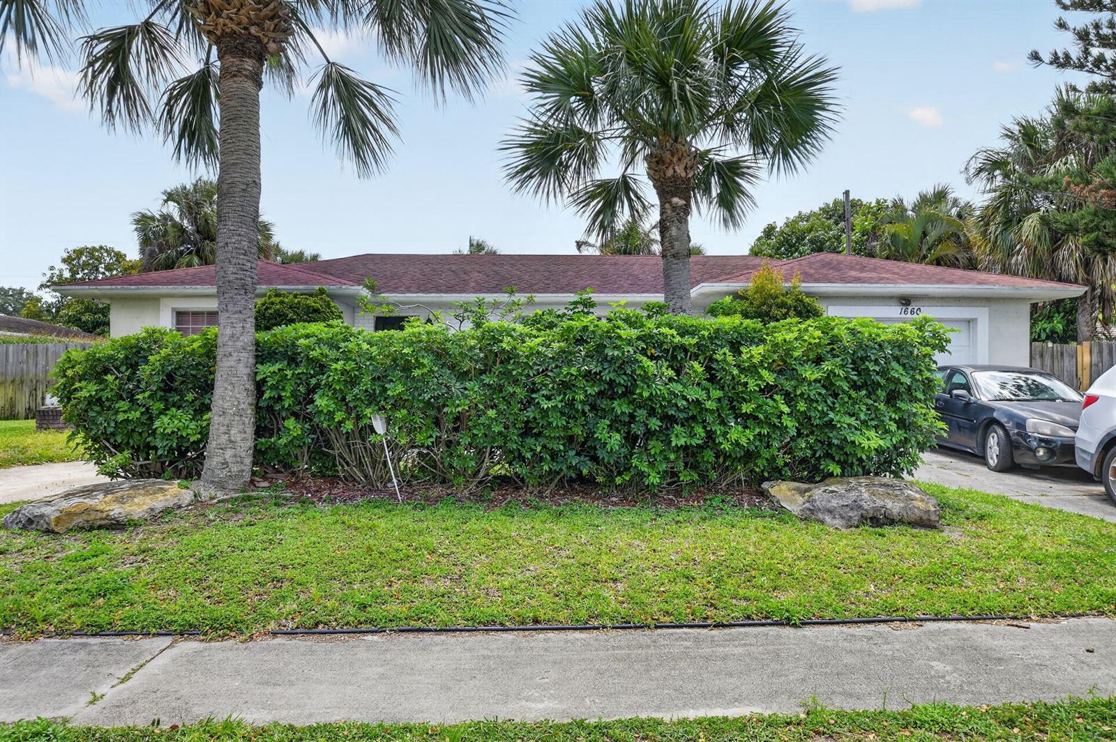 1660 40th Street, West Palm Beach FL 33407