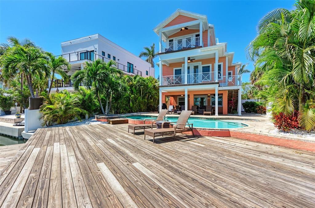 203 N HARBOR DRIVE, HOLMES BEACH, FL — photo 4 of 30