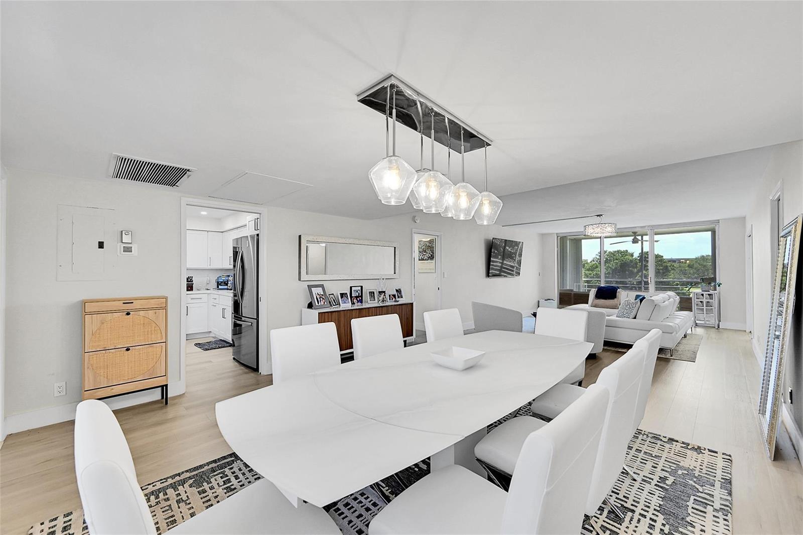 555 Oaks Lane # 311, Pompano Beach FL 33069