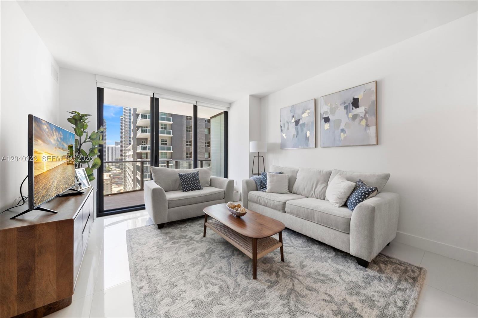 1300 S Miami Ave # 2110, Miami FL 33130