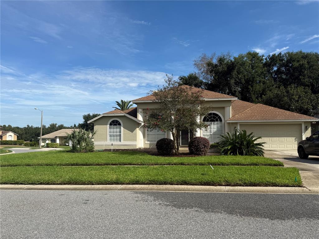8611 SUGAR PALM COURT