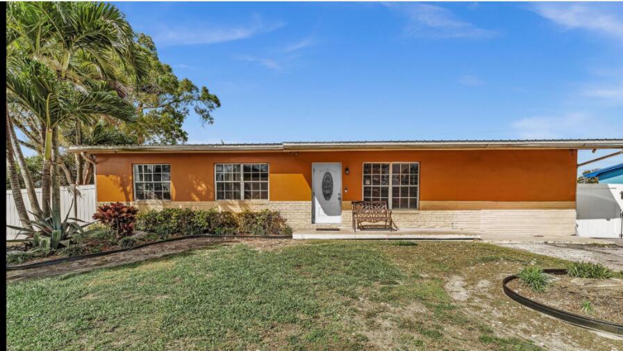 848 SE 3rd Street, Belle Glade FL 33430