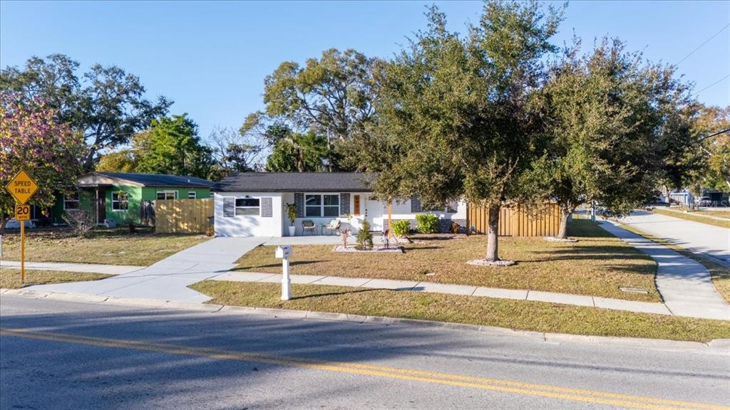 6901 78TH AVENUE N, PINELLAS PARK, FL — photo 3 of 30