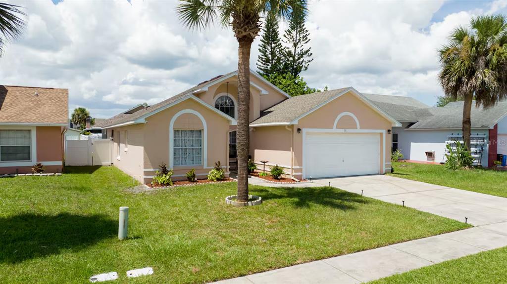 751 COUNTRY WOODS CIRCLE