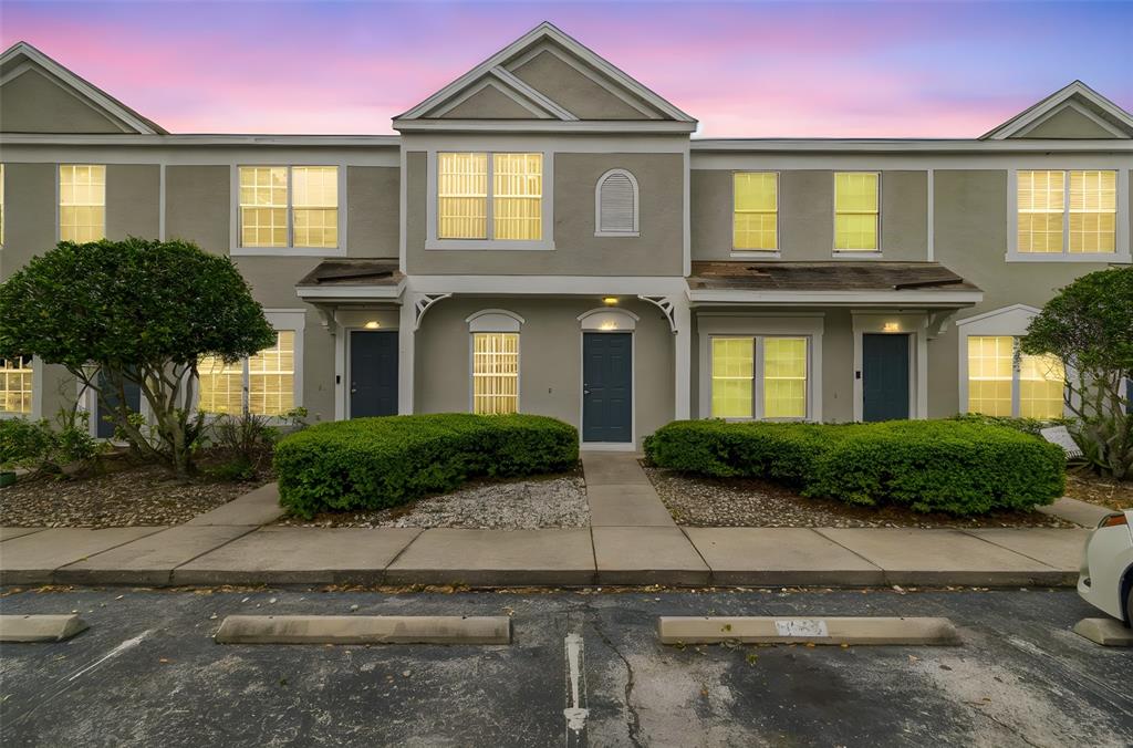 2237 LAKE WOODBERRY CIRCLE