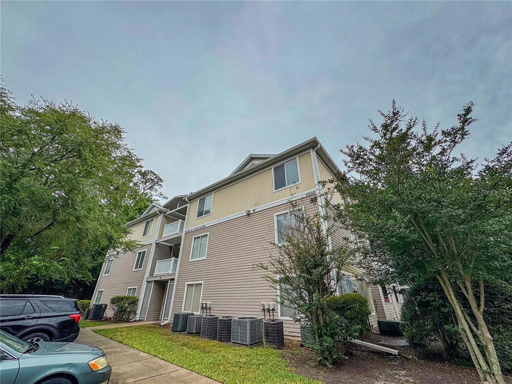 4000 SW 23RD STREET UNIT 6-303