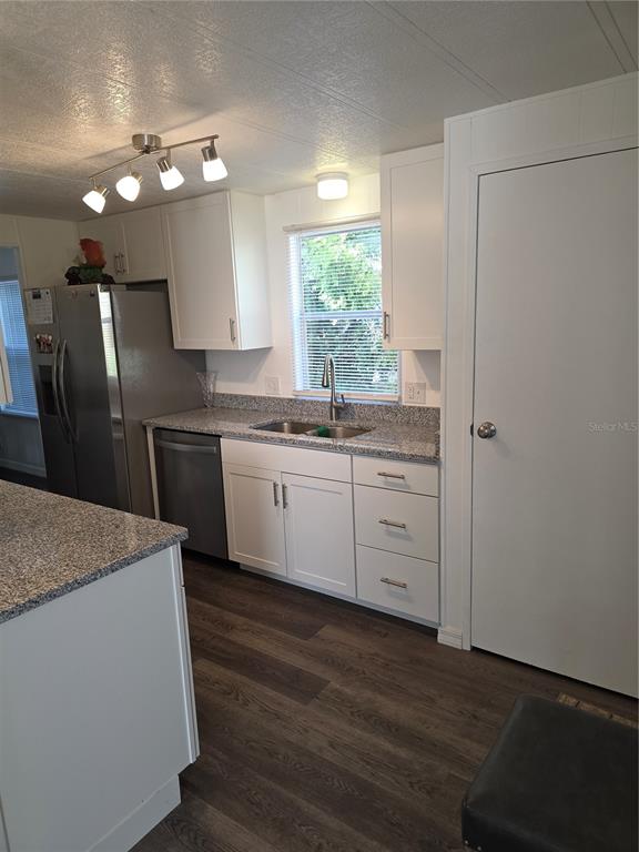 102 BAREFOOT TRAIL, PORT ORANGE, FL — photo 4 of 20