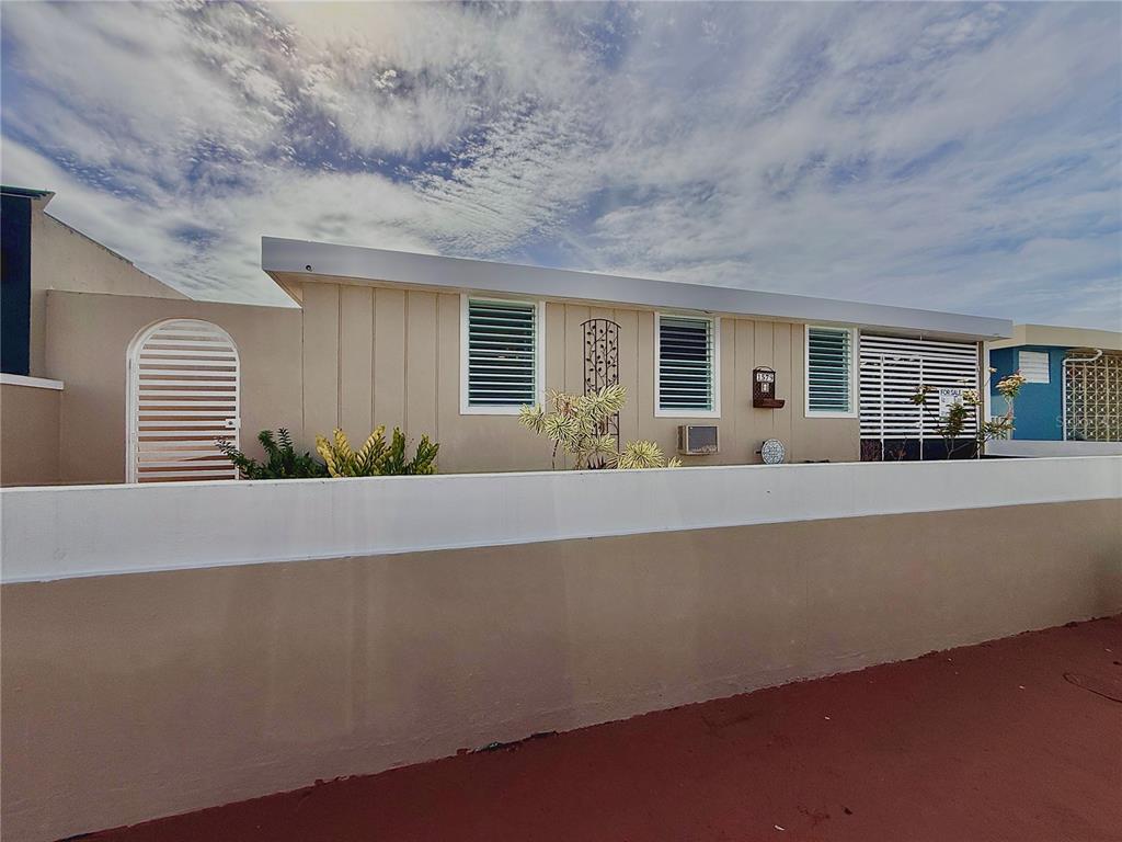 Paseo Diana LEVITTOWN LAKES UNIT 1579