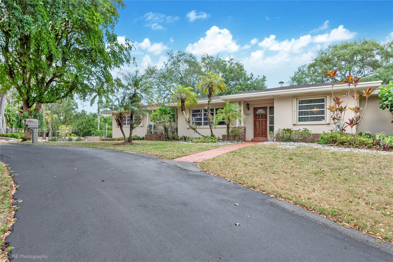 6650 SW 85th Ave, Miami FL 33143