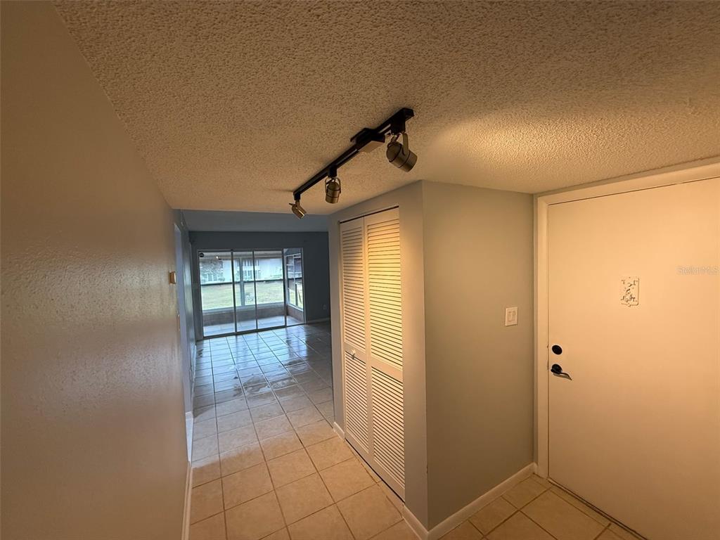 586 BAHIA CIRCLE UNIT B, OCALA, FL — photo 5 of 20