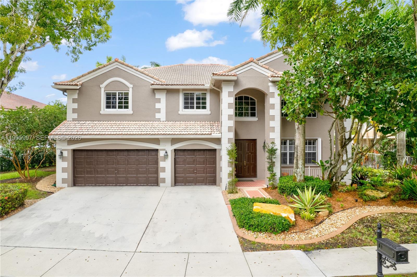 3706 Vista Way, Weston FL 33331