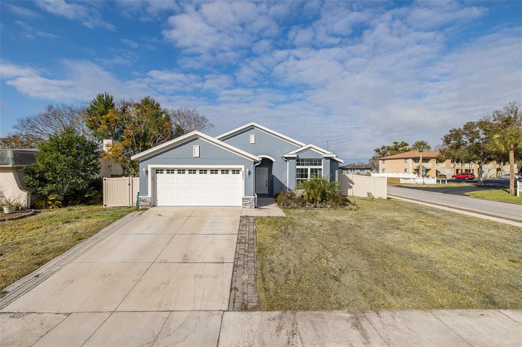 6823 CROSSBOW LANE