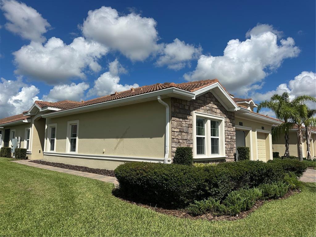 1068 QUAKER RIDGE LANE