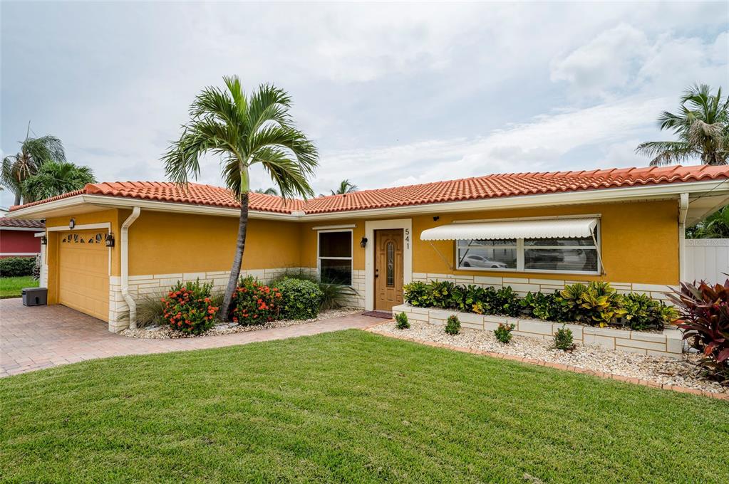 541 CRYSTAL DRIVE, MADEIRA BEACH, FL — photo 2 of 30