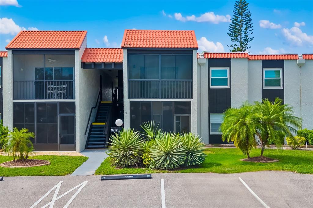 3217 BENEVA ROAD UNIT 204