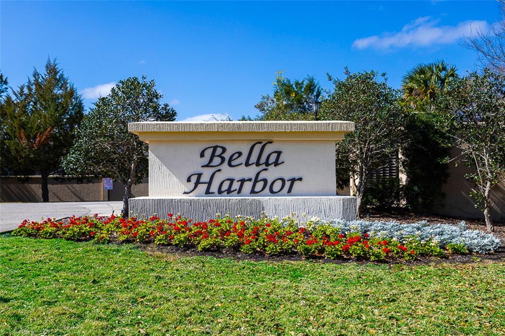 300 BELLA HARBOR COURT UNIT 101