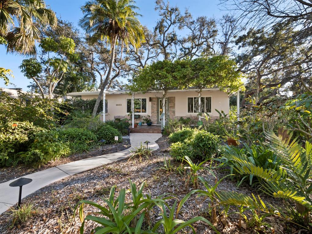 1642 CATALONIA LANE
