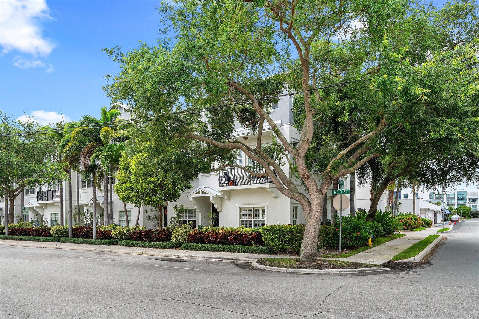290 NE 5th Avenue # 9, Delray Beach FL 33483