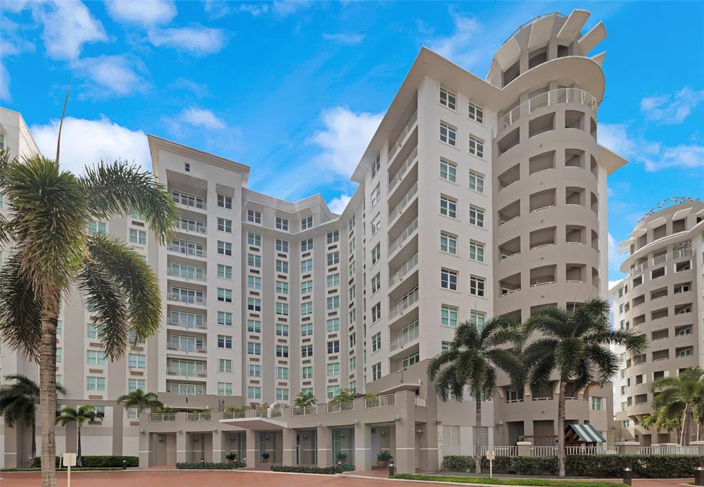 100 CALLE DEL MUELLE UNIT 21007