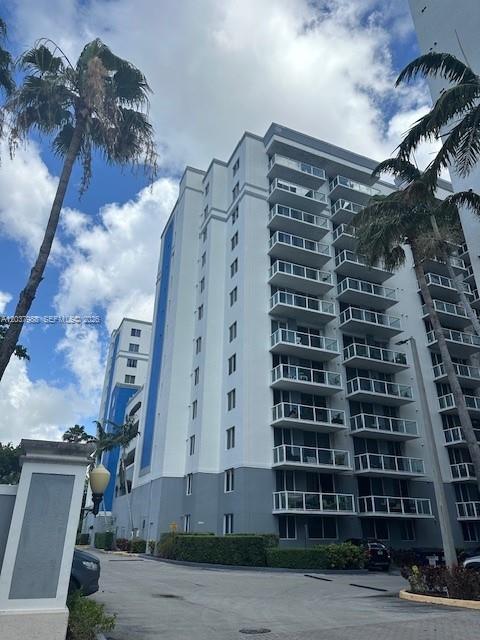 5091 NW 7th St # 1008, Miami FL 33126