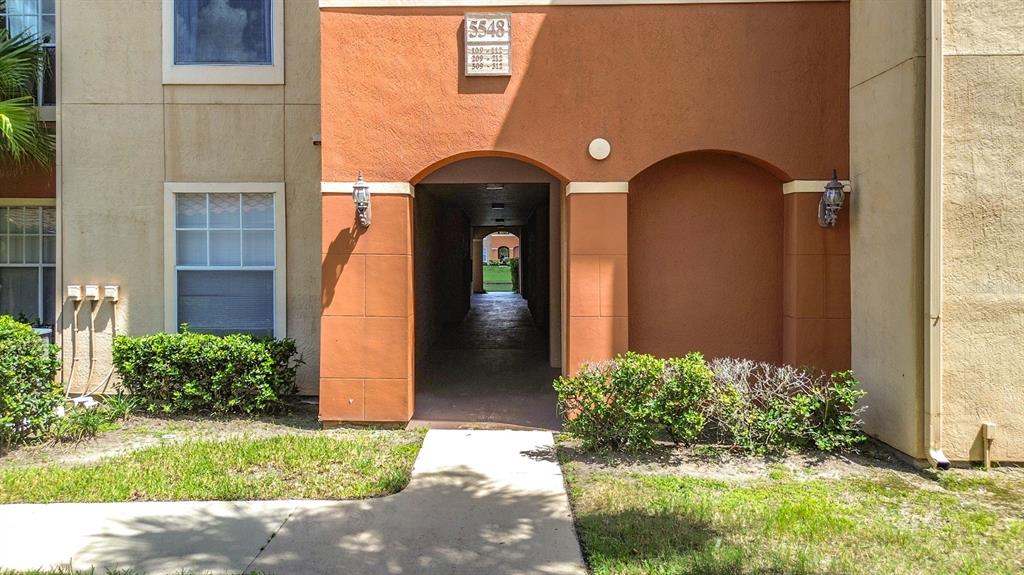5548 METROWEST BOULEVARD UNIT 209, ORLANDO, FL — photo 2 of 30