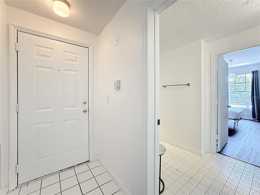 5548 METROWEST BOULEVARD UNIT 209, ORLANDO, FL — photo 4 of 30