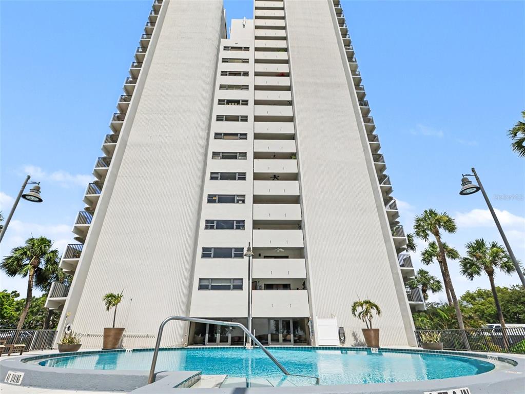 4141 BAYSHORE BOULEVARD UNIT 202