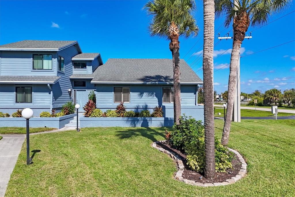 1839 SETTLERS DRIVE UNIT B-6
