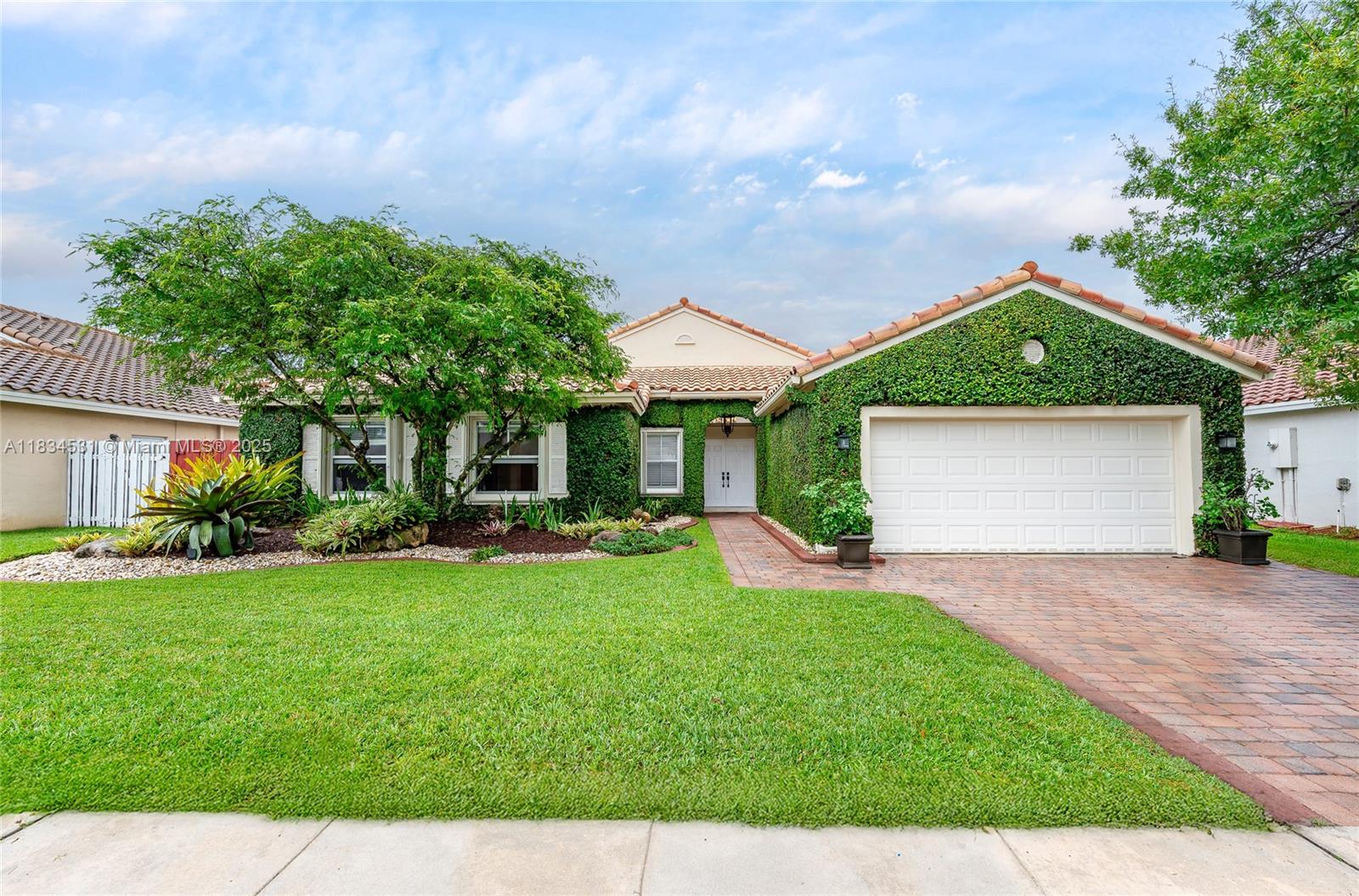 1583 SW 191st Ave, Pembroke Pines FL 33029