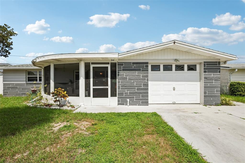 2049 MAUREEN DRIVE