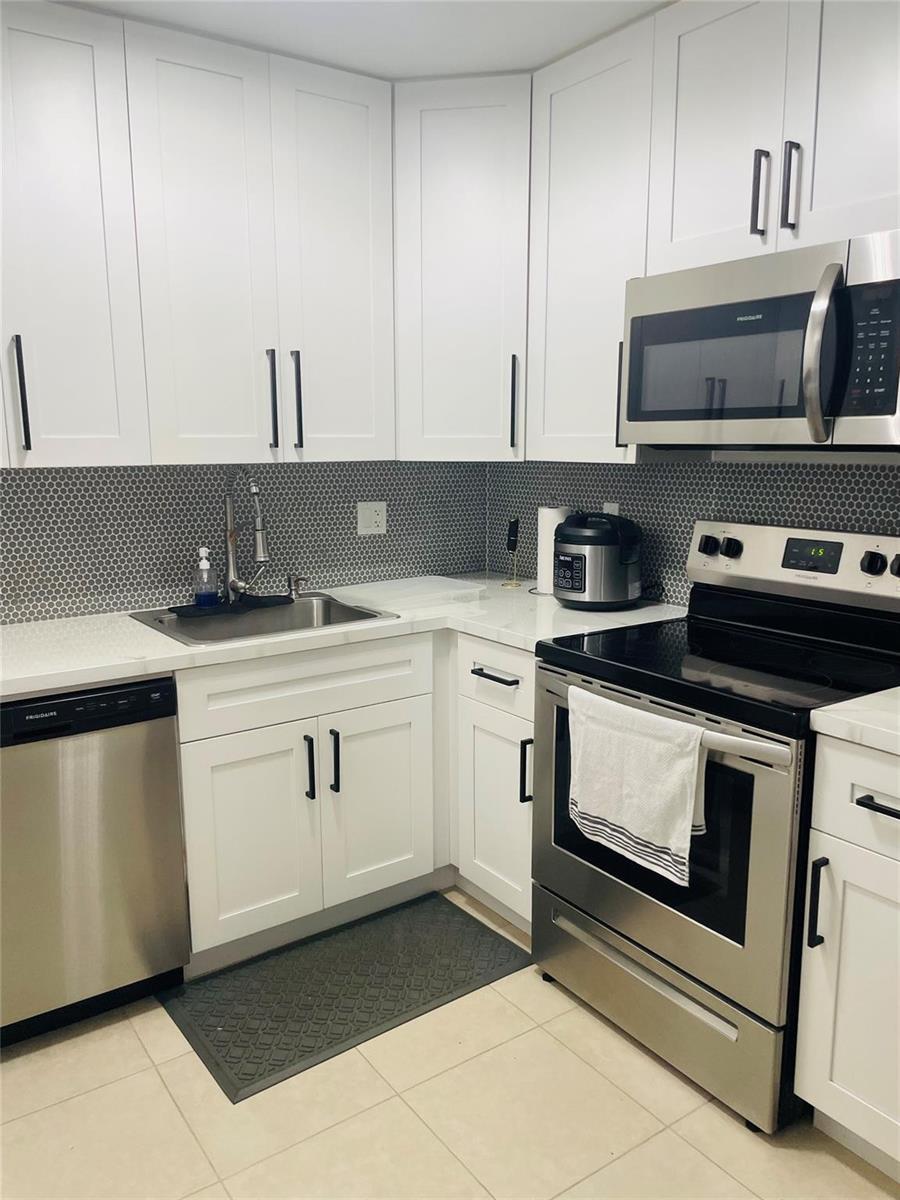 8745 Shadow Wood Boulevard # 105, Coral Springs FL 33071