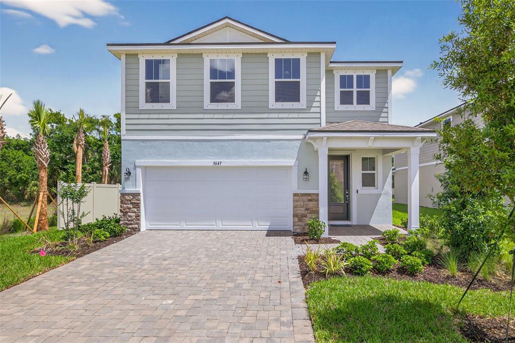 5647 SKYLIGHT WAY