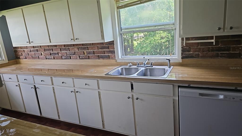 204 DAVIDSON AVENUE, INVERNESS, FL — photo 2 of 6