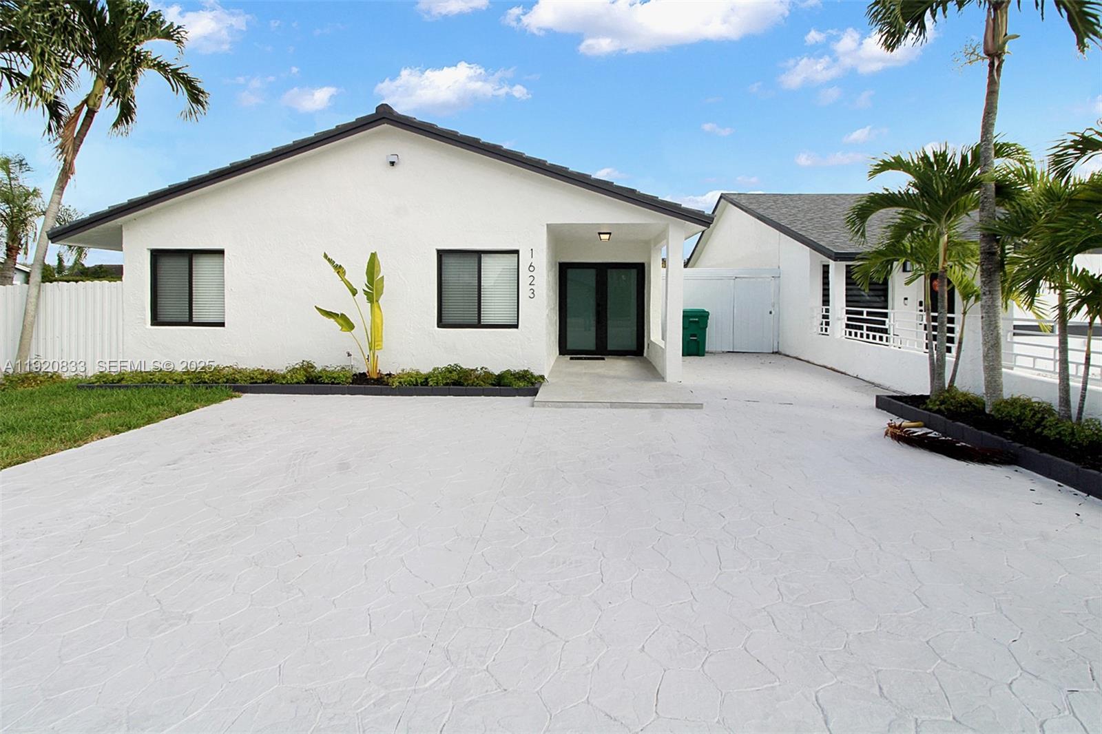 1623 SW 138th Ct, Miami FL 33175