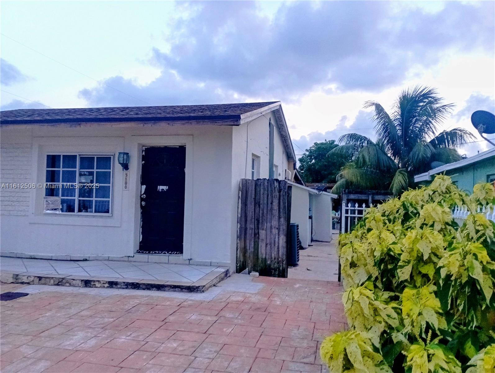 Duplex 1 — MIAMI, FL