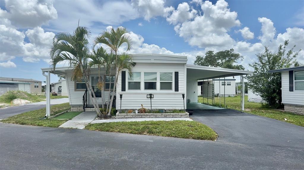 7064 MOUNT HAWTHORNE ROAD NE UNIT 584