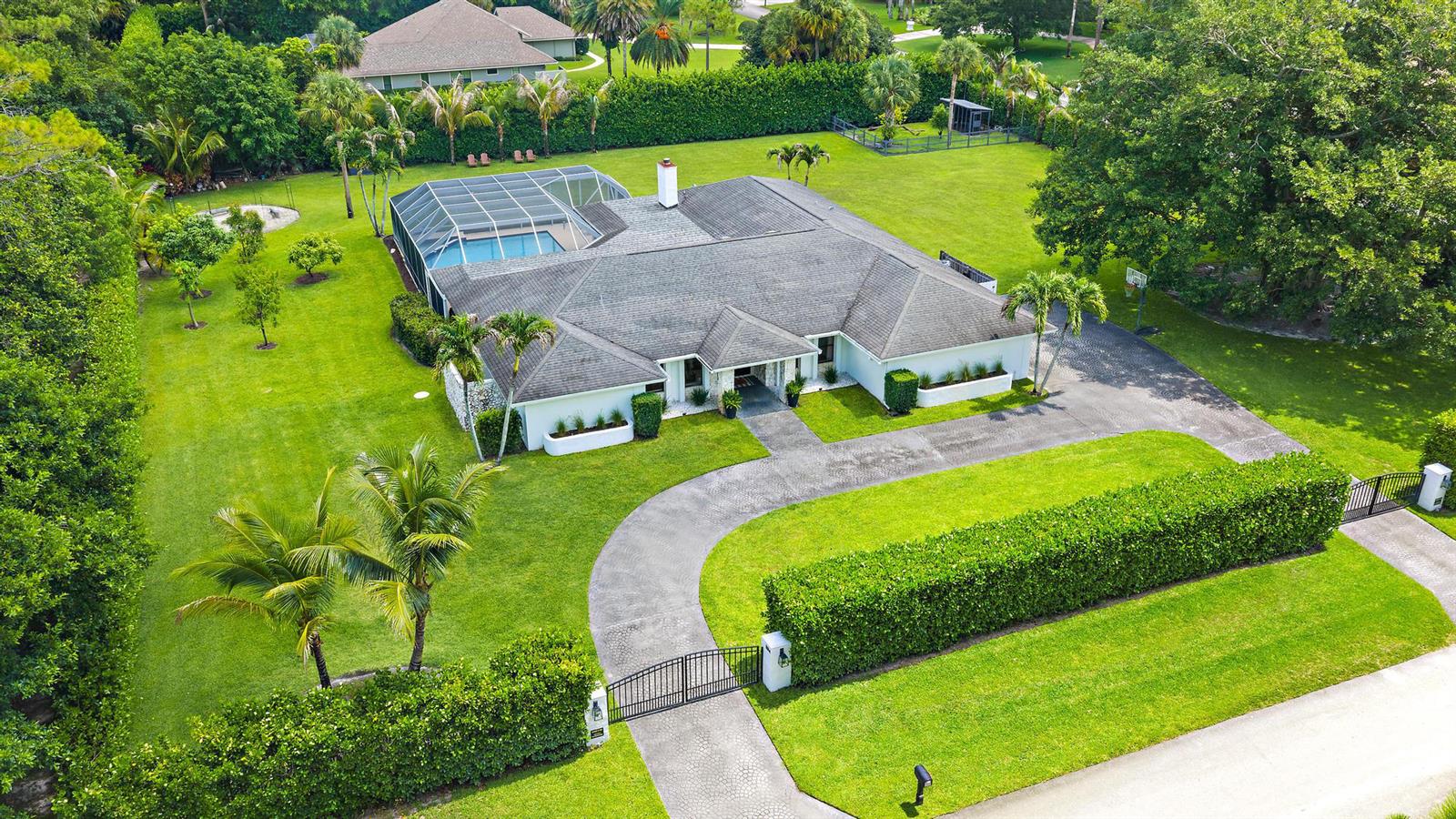 14039 Greentree Trail, Wellington FL 33414