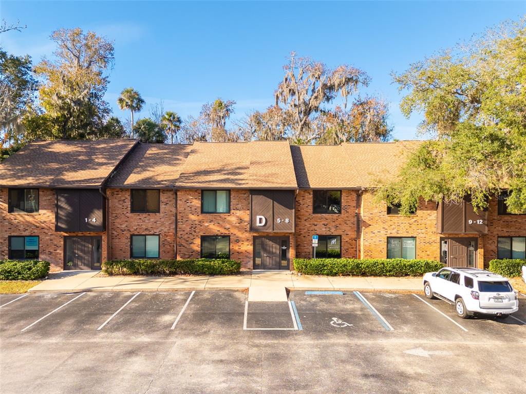 555 W GRANADA