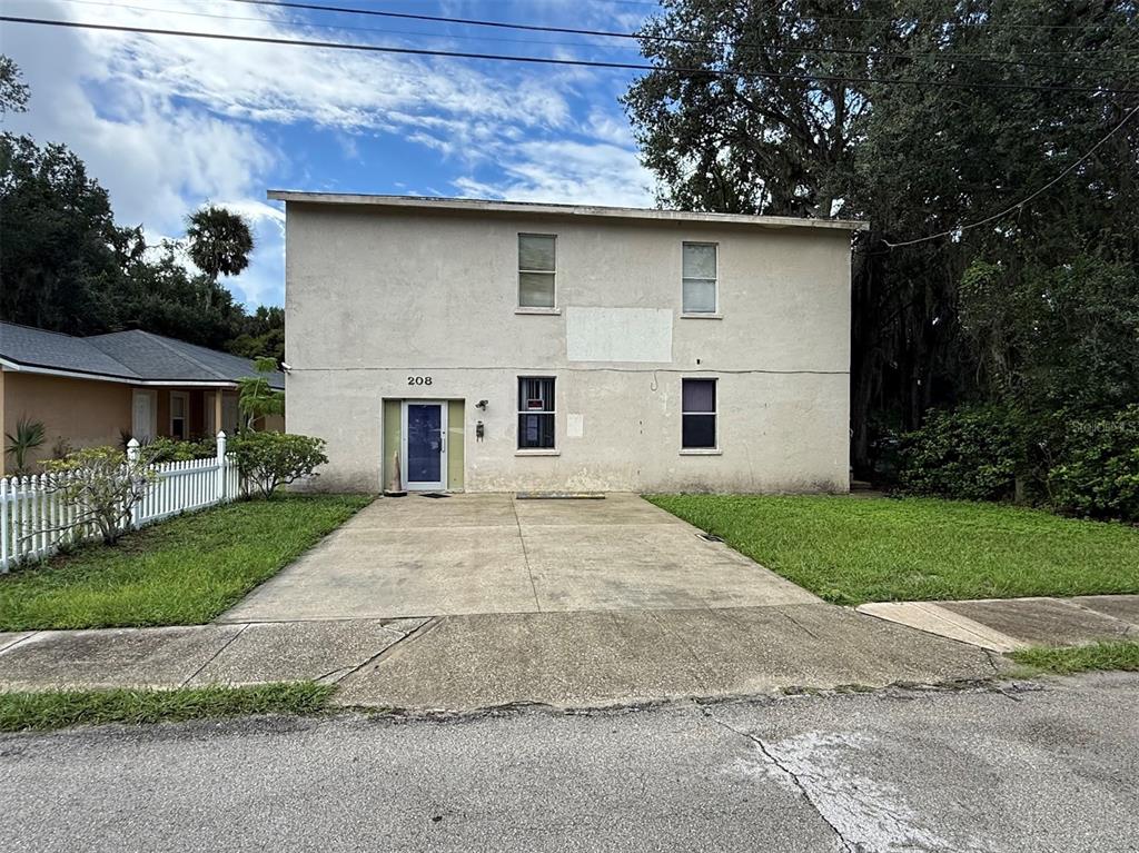 208 MIDWAY AVENUE